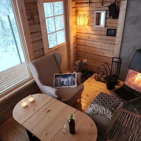 Ferienhaus Ylläs, 2xcabin, 2xsauna, Arctic River, 9 Persons, Wifi, Ice Plunge Äkäslompolo