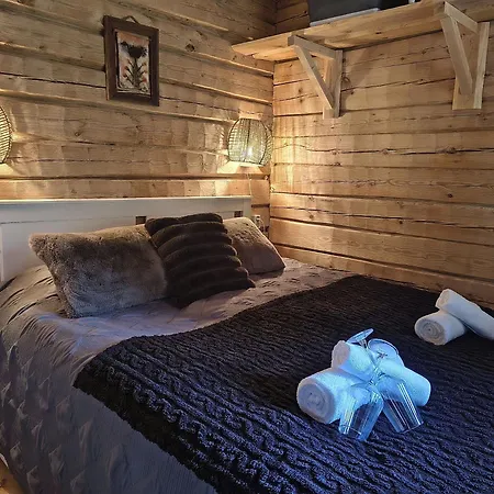 Ferienhaus Ylläs, 2xcabin, 2xsauna, Arctic River, 9 Persons, Wifi, Ice Plunge *
