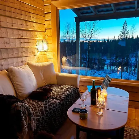 Ylläs, 2xcabin, 2xsauna, Arctic River, 9 Persons, Wifi, Ice Plunge Ferienhaus