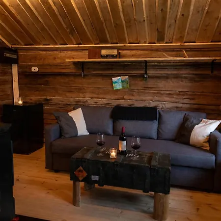 Ylläs, 2xcabin, 2xsauna, Arctic River, 9 Persons, Wifi, Ice Plunge Ferienhaus Äkäslompolo